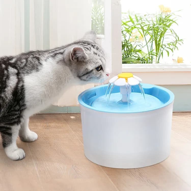 1.6L Pet Water Fountain for Cats and Dogs, Round, 15.5 x 15.5 x 10.5cm, Blue