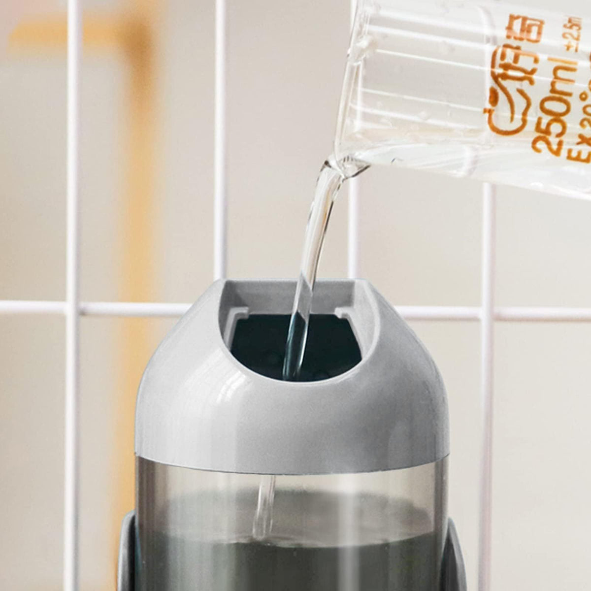 Water Bottle Hanging Dog Water Dispenser Kennel Drinker Kettle Feeder Free Cage Crate Hutch Puppy Cat Rabbit (24oz, Gray)