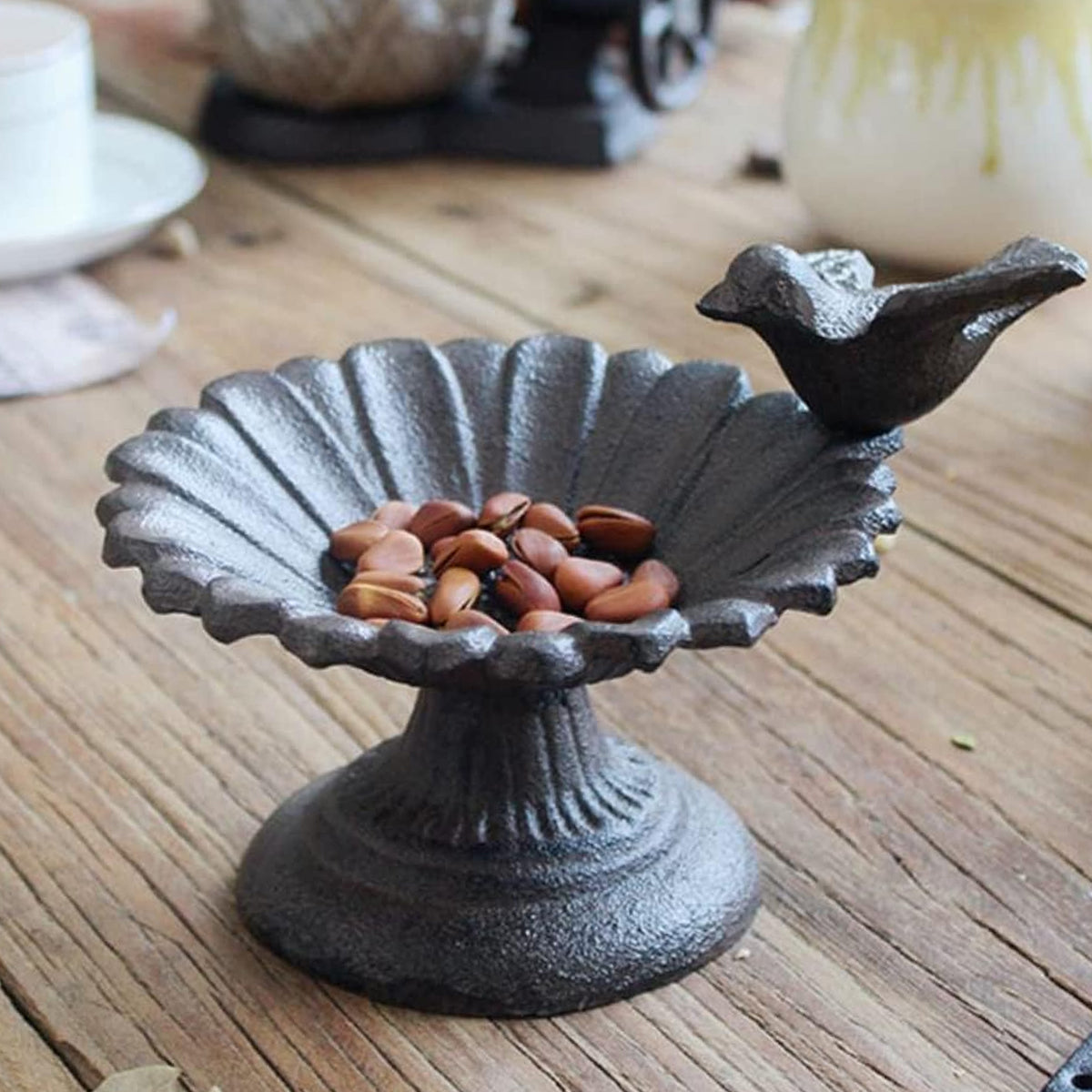 Retro Petal Shaped Bird Feeder Hanging Decorative Outdoor Garden Bird Feeding
